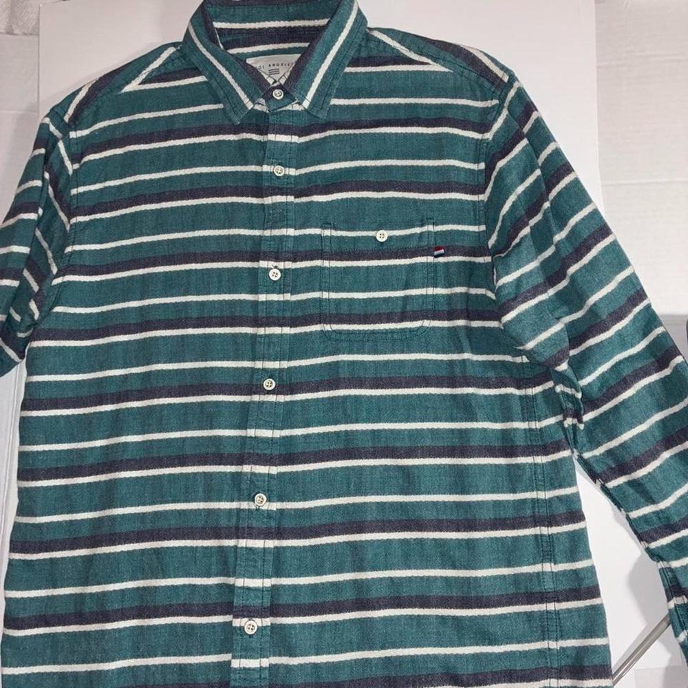 Sol Angels men's Medium Linen button down shirt